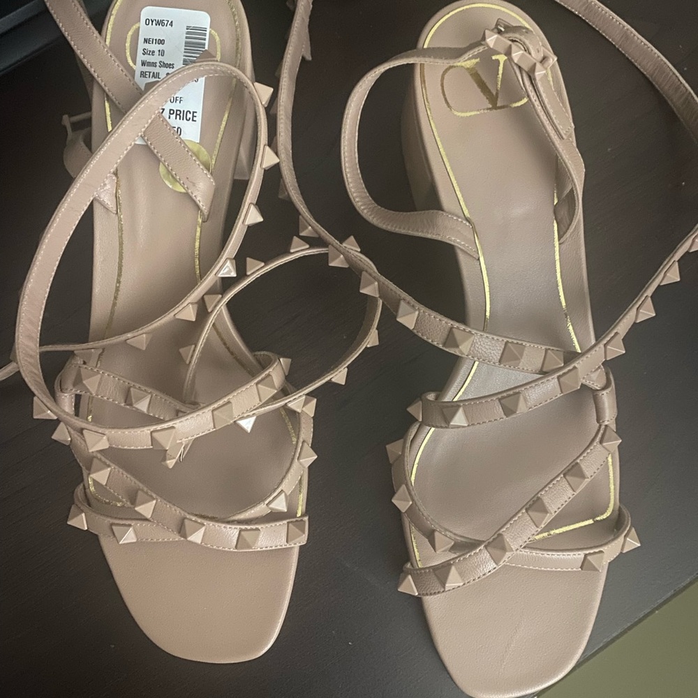 New Valentino Garavani Rockstud sandal heel shoes Sz 40 (9)